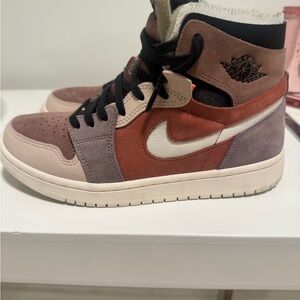 Jordan Women’s Air 1 High Zoom, Size 7.5